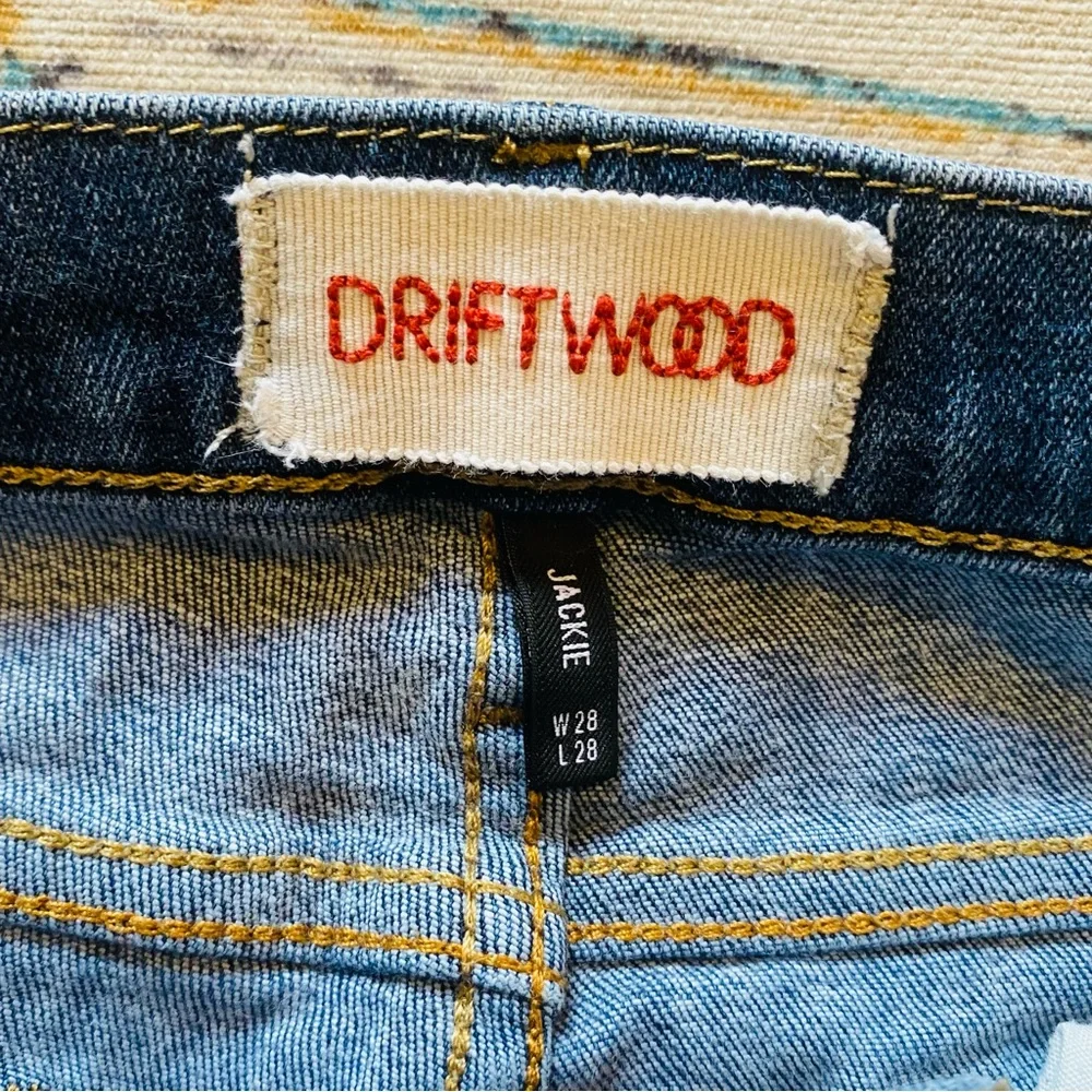 Driftwood Jackie Dahlia Jeans Floral Embroidered 28 Cotton Blend Distressed boho - Picture 7 of 8